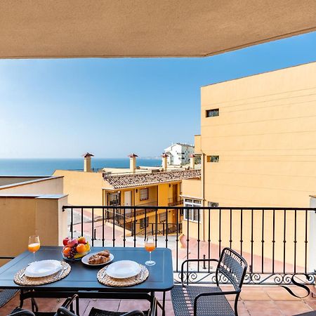 Beachside Retreat With Private Terrace Бенальмадена Экстерьер фото